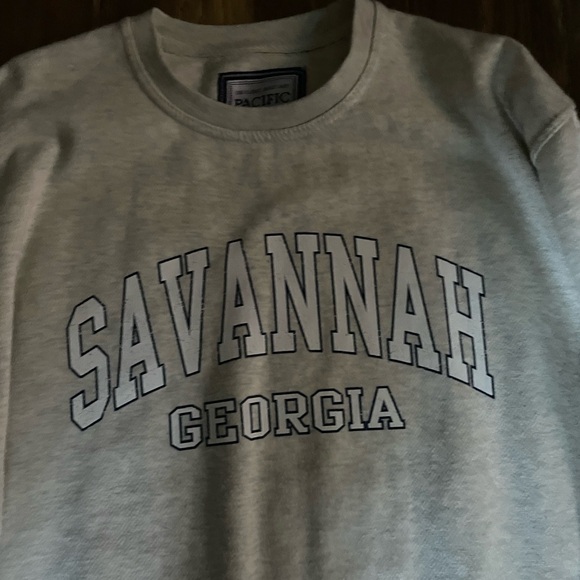 Unisex fantastic savannah georgia crewneck sweatshirt. Super soft cotton. Large. - Picture 5 of 5